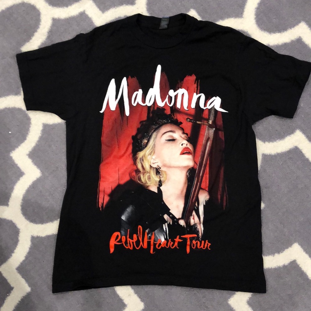 Madonna tour t-shirt